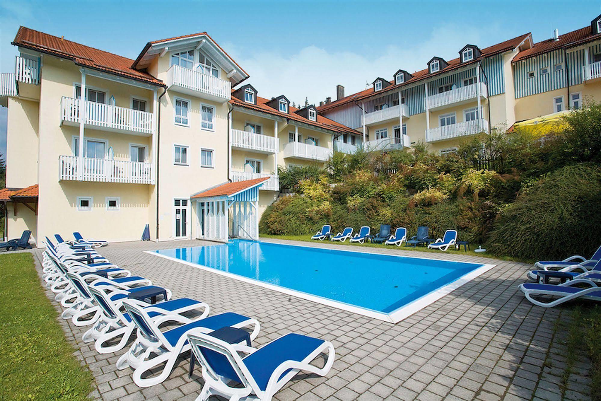 Hotel Ahornhof Lindberg Exterior photo